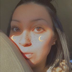 Meet your Posher, Andrea